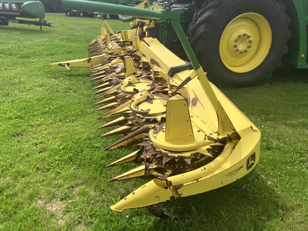 John Deere 390 Plus - Image 2