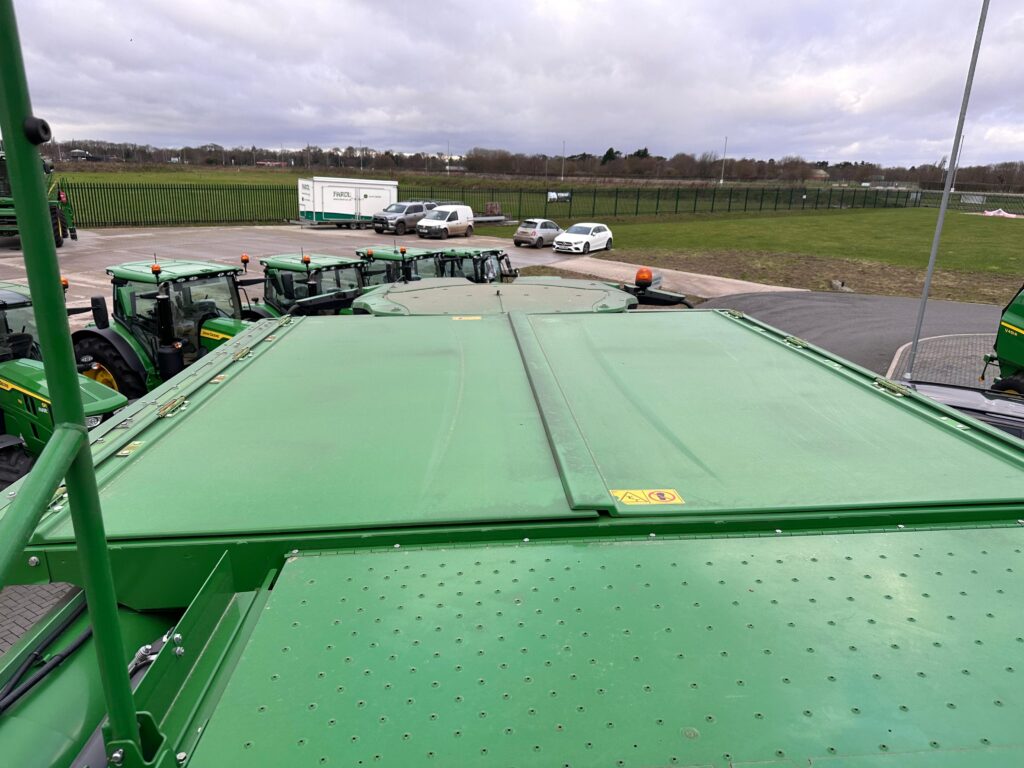 John Deere S780i HM - Image 32