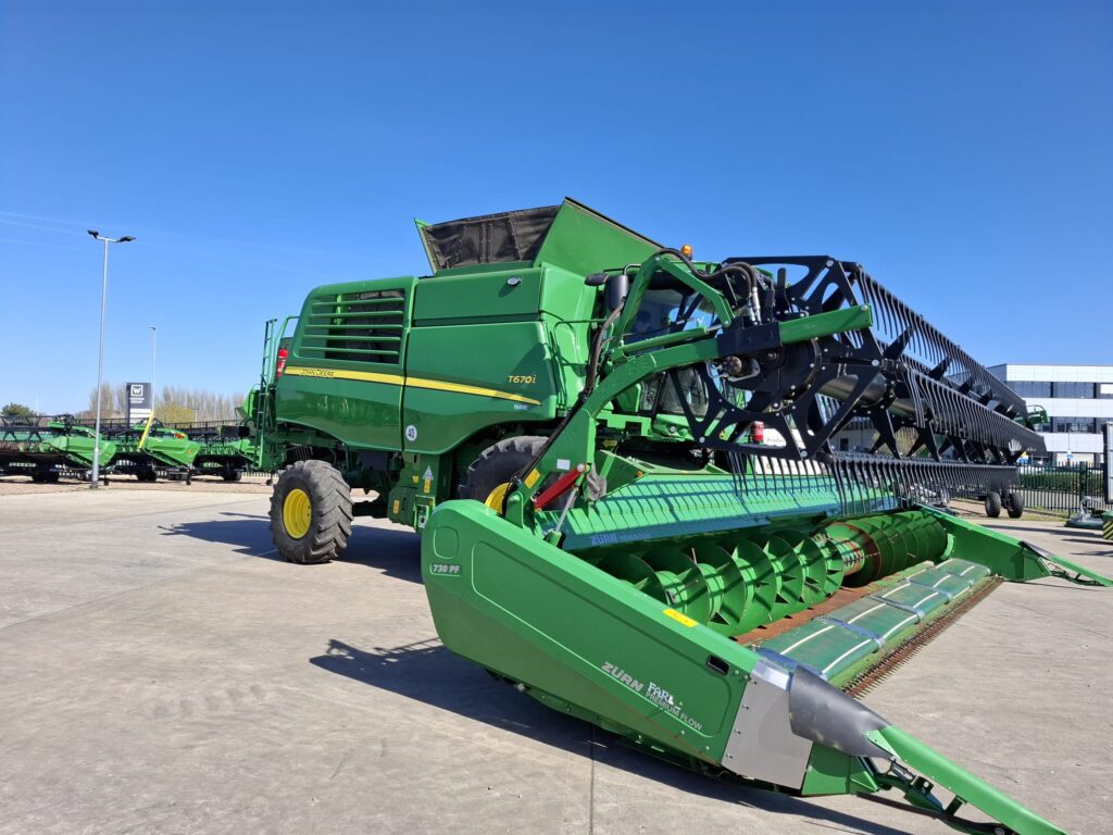 John Deere T670i - Image 6