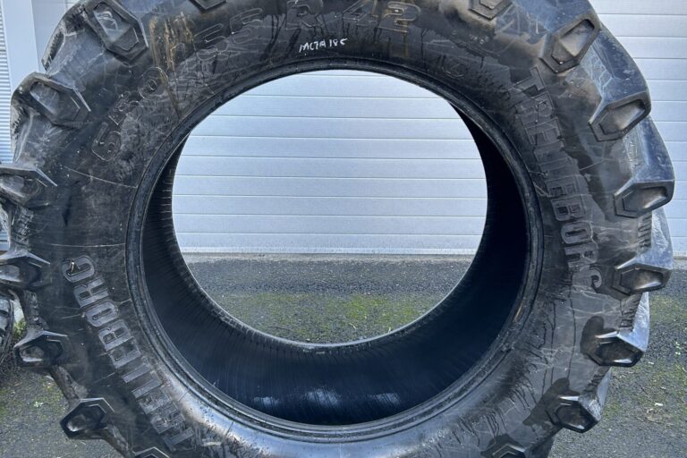 Trelleborg TM800 650/65X42