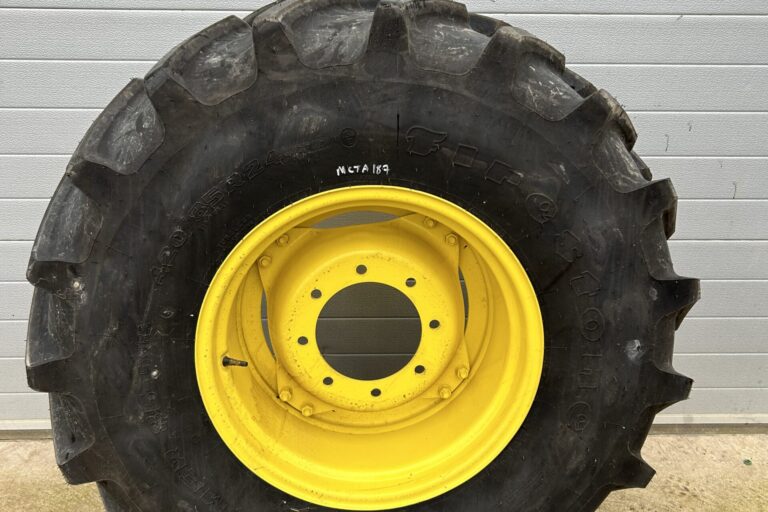 Firestone Performer 85 Extra 420/85X24 On Rims