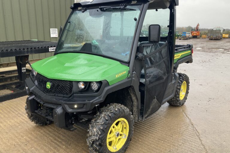John Deere XUV835M Gator
