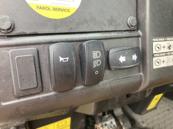 John Deere XUV835M Gator - Image 11