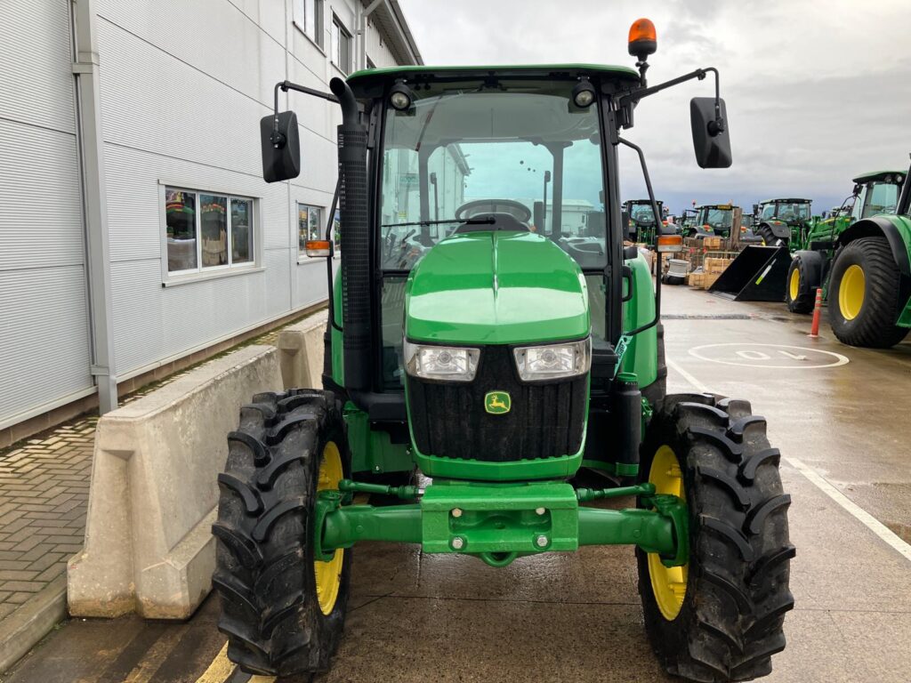 John Deere 5075E - Image 8