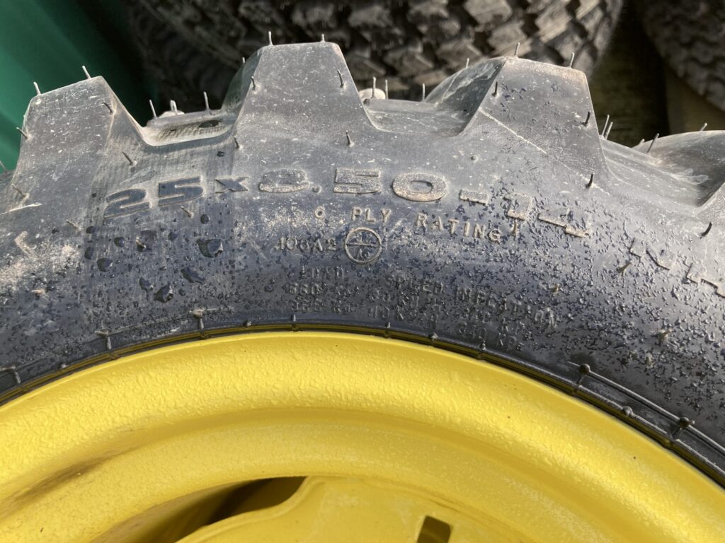 John Deere wheel and Industrial tyre set - Image 4