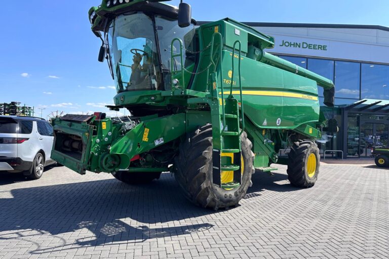 John Deere T670i HM