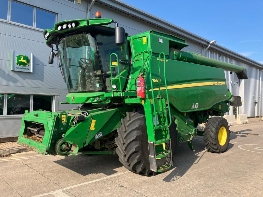 John Deere T560i HM