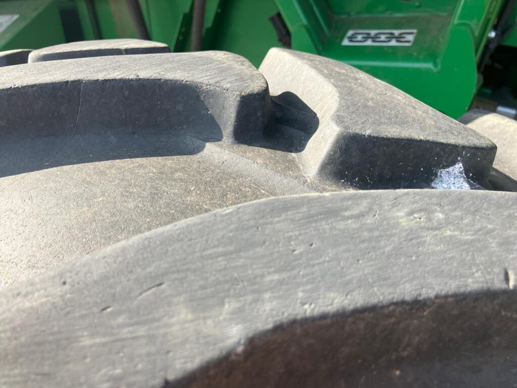 John Deere T560i HM - Image 13