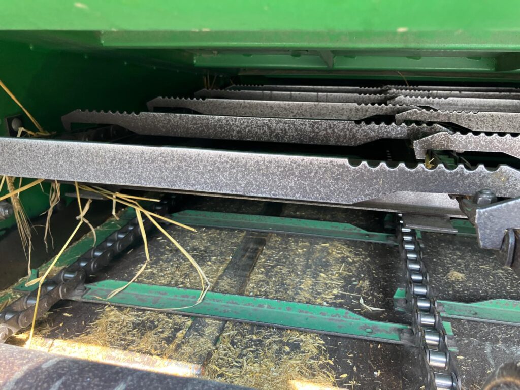 John Deere T560i HM - Image 24