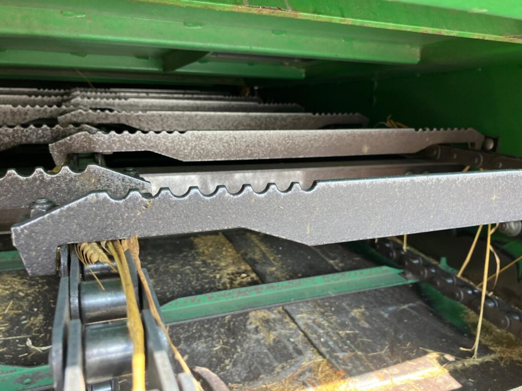 John Deere T560i HM - Image 25
