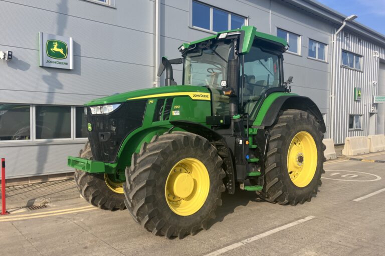 John Deere 7R 290