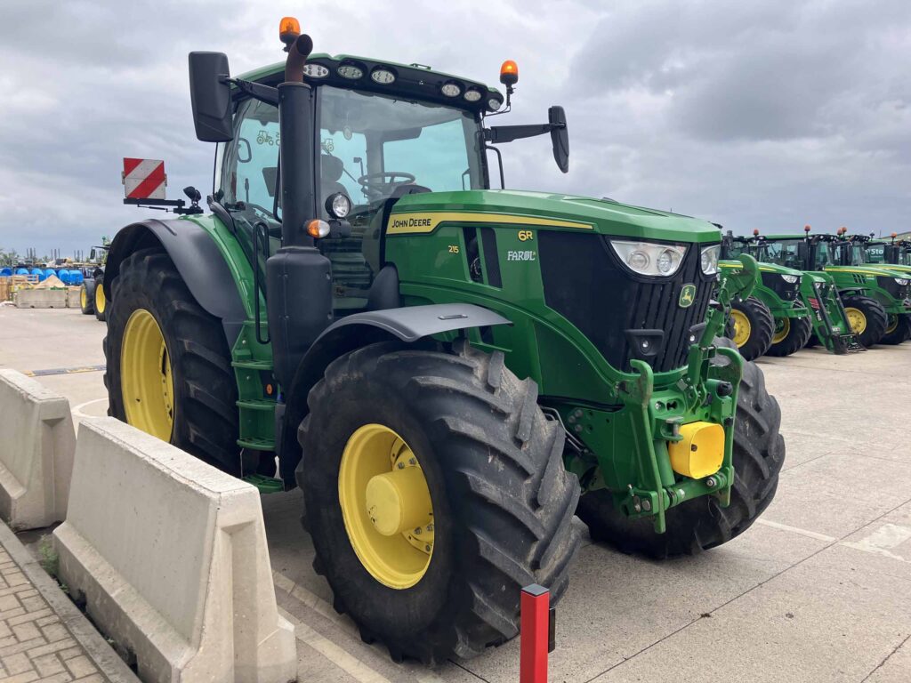 John Deere 6R 215 - Image 6