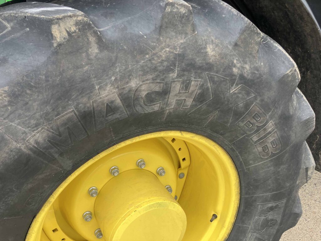 John Deere 6R 215 - Image 9