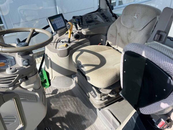 John Deere 6155R - Image 16