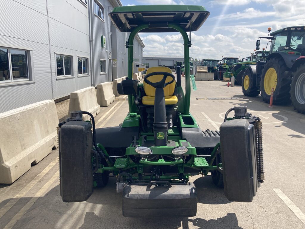 John Deere 7500AE fairway mower - Image 8