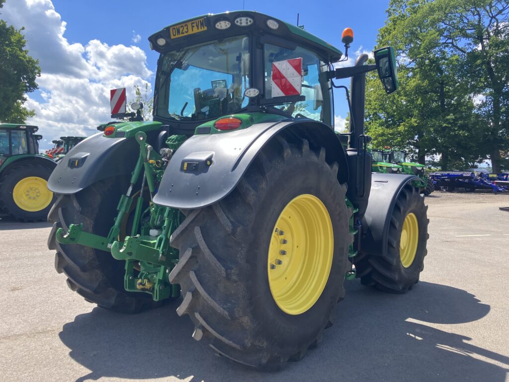 John Deere 6R 215 - Image 5