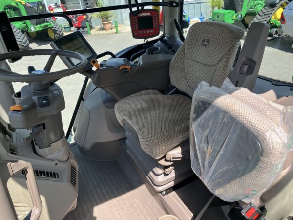 John Deere 6R 215 - Image 18