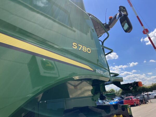 John Deere S780 - Image 19