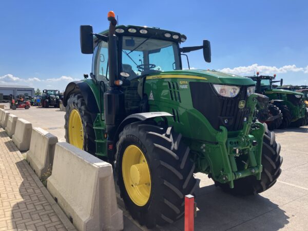 John Deere 6215R - Image 6