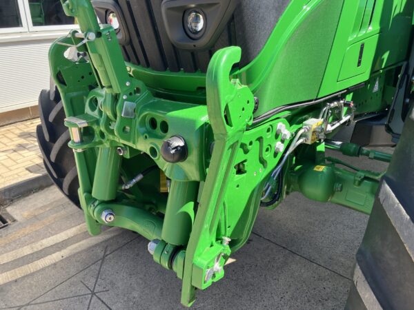 John Deere 6215R - Image 8