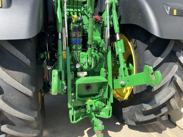 John Deere 6215R - Image 15