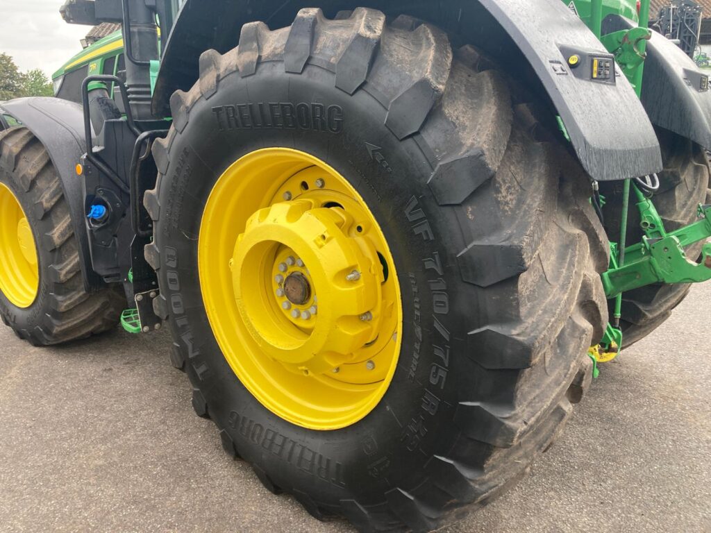 John Deere 7R 310 - Image 12