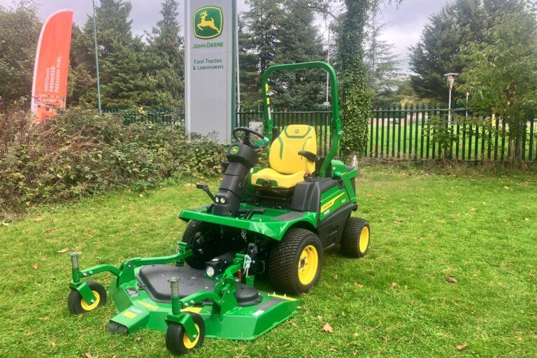 John Deere 1550 front mower