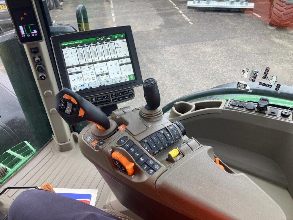 John Deere 7R 310 - Image 16