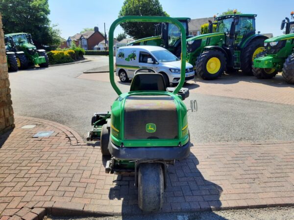 John Deere 2500EH greens triple mower - Image 7