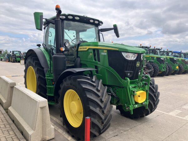 John Deere 6R 215 - Image 5