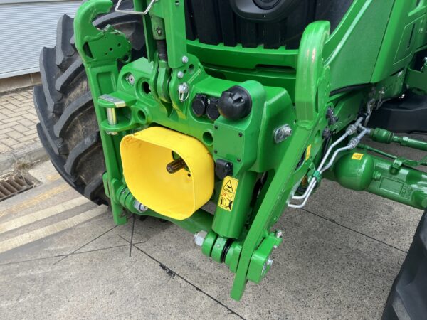 John Deere 6R 215 - Image 7
