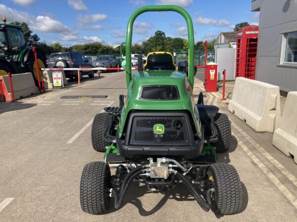 John Deere 8800A 5 pod rotary mower - Image 4