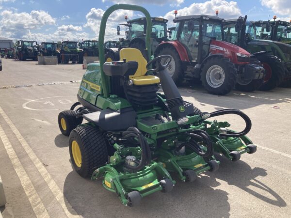 John Deere 8800A 5 pod rotary mower - Image 7