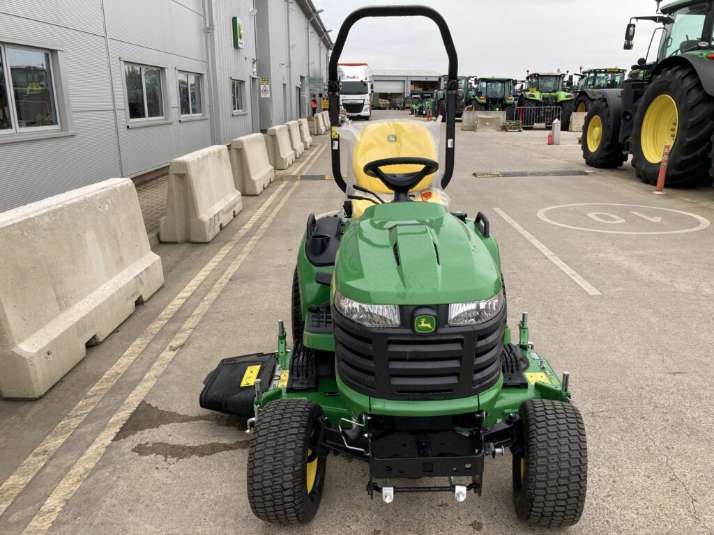 John Deere X940 ride on rotary mower - Image 8
