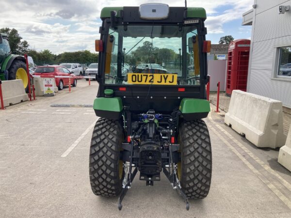 John Deere 2038R compact tractor - Image 4