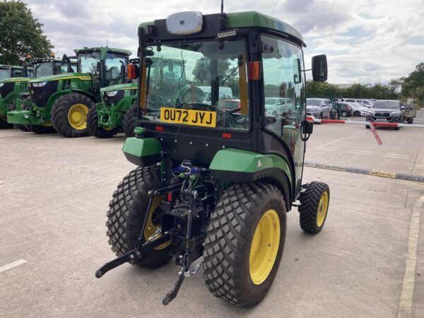 John Deere 2038R compact tractor - Image 5