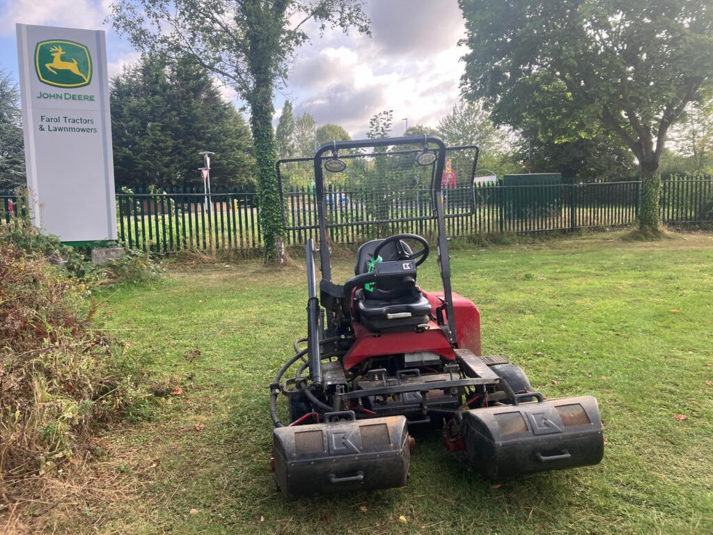 Baroness LM315GC triple greens mower - Image 3