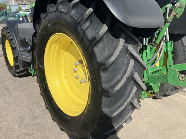 John Deere 6140M - Image 12