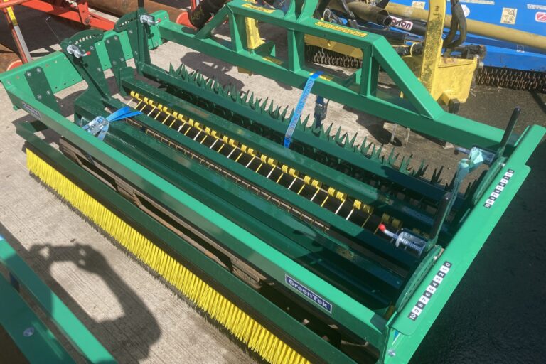Greentek 1.8m Quattro Quick turf groomer