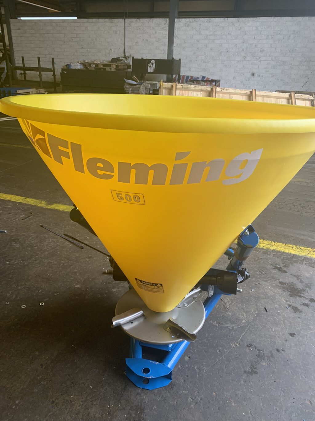 Fleming FS500P fertiliser spreader - Image 2