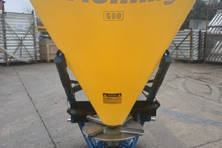 Fleming FS500P fertiliser spreader