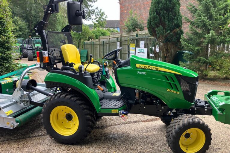 John Deere 2026R compact tractor
