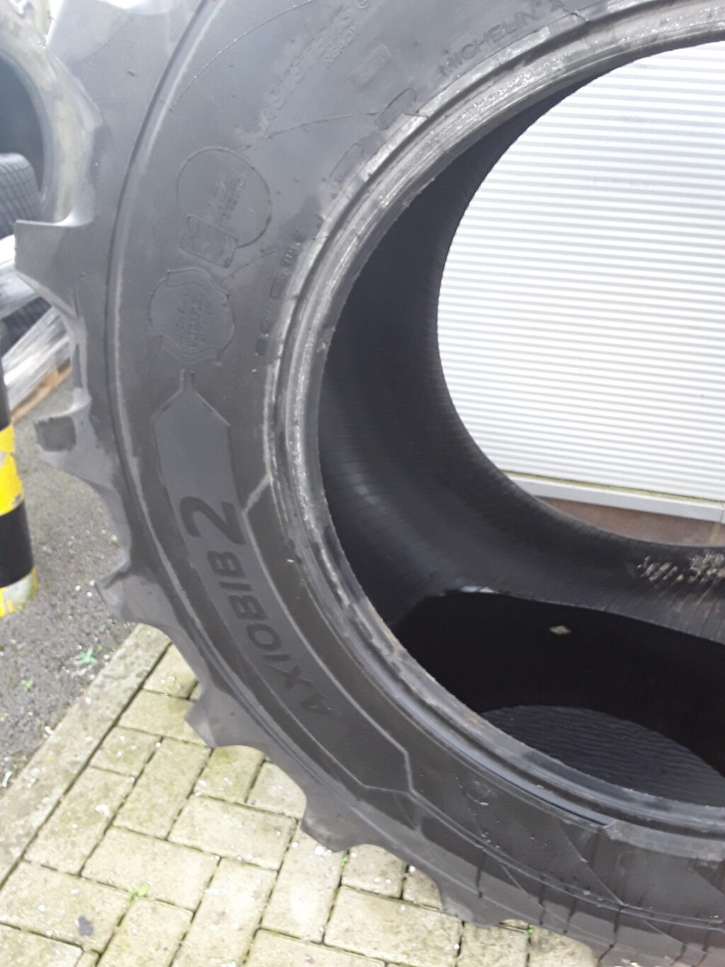 Michelin AxioBib 2 VF710/55X34 - Image 3