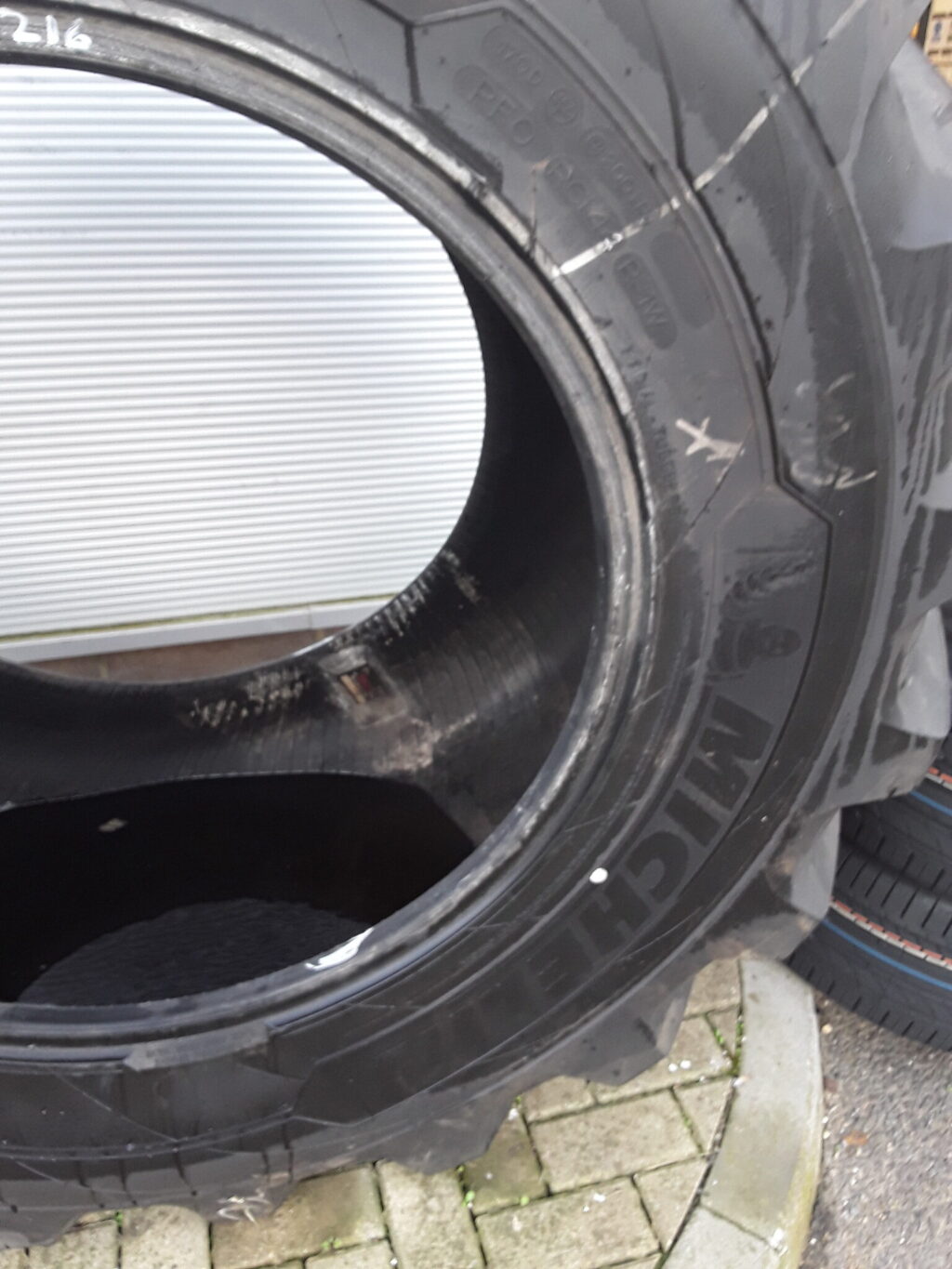 Michelin AxioBib 2 VF710/55X34 - Image 4