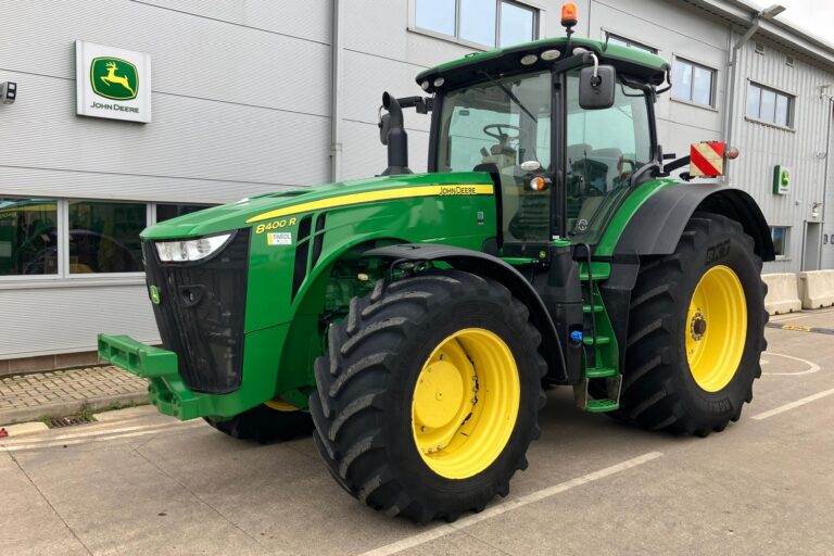 John Deere 8400R