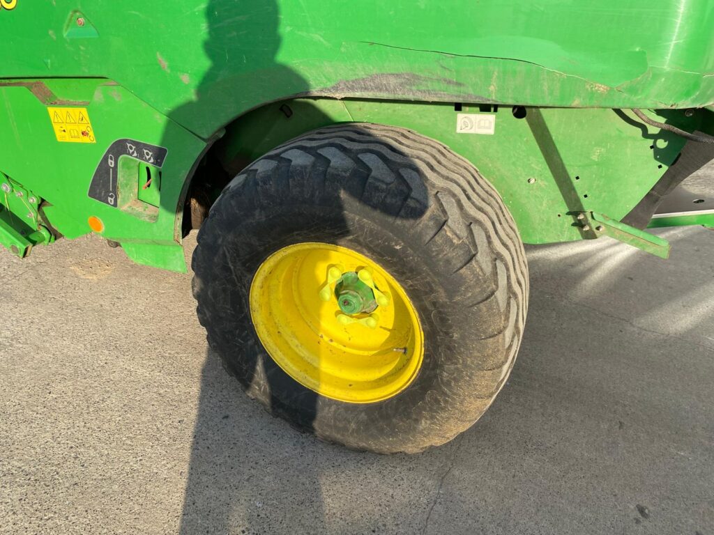 John Deere 960 - Image 6