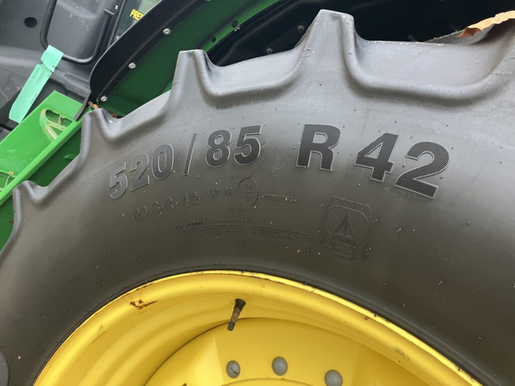 John Deere 6215R - Image 22