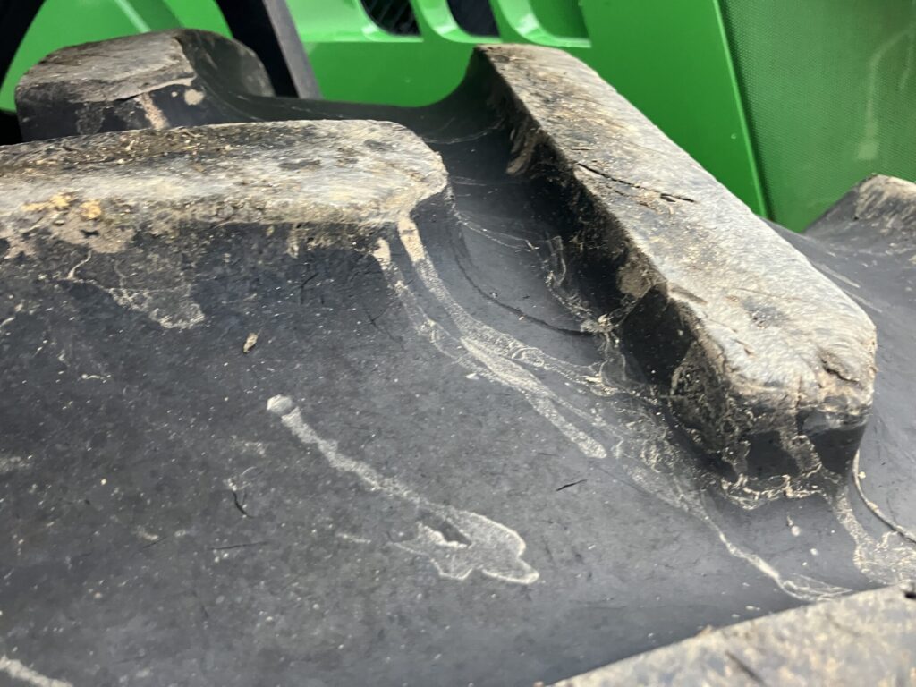 John Deere 6215R - Image 26