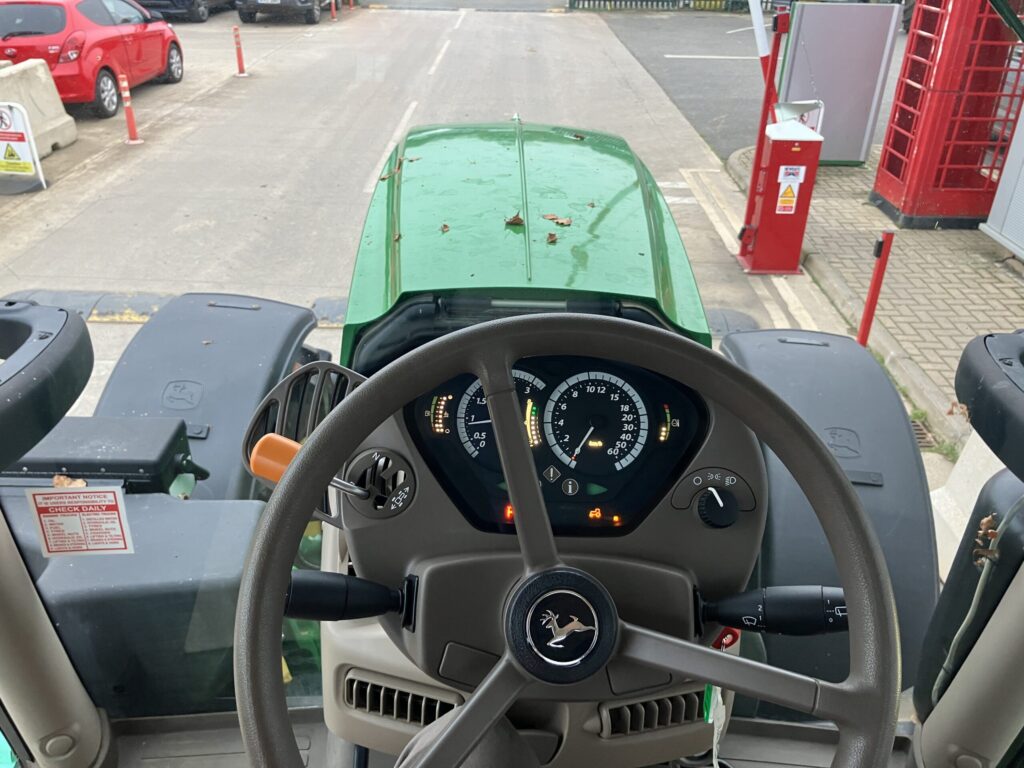 John Deere 6215R - Image 39