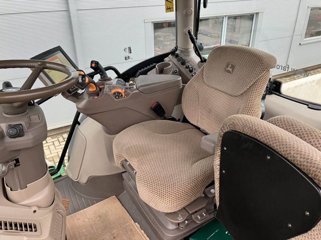 John Deere 6R 195 - Image 29